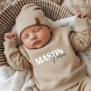 Gepersonaliseerde baby trui met voor- en achternaam – 100% katoen