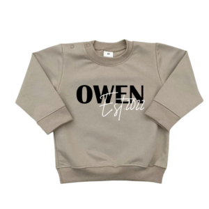 Little Adventure sweater naam geboortejaar